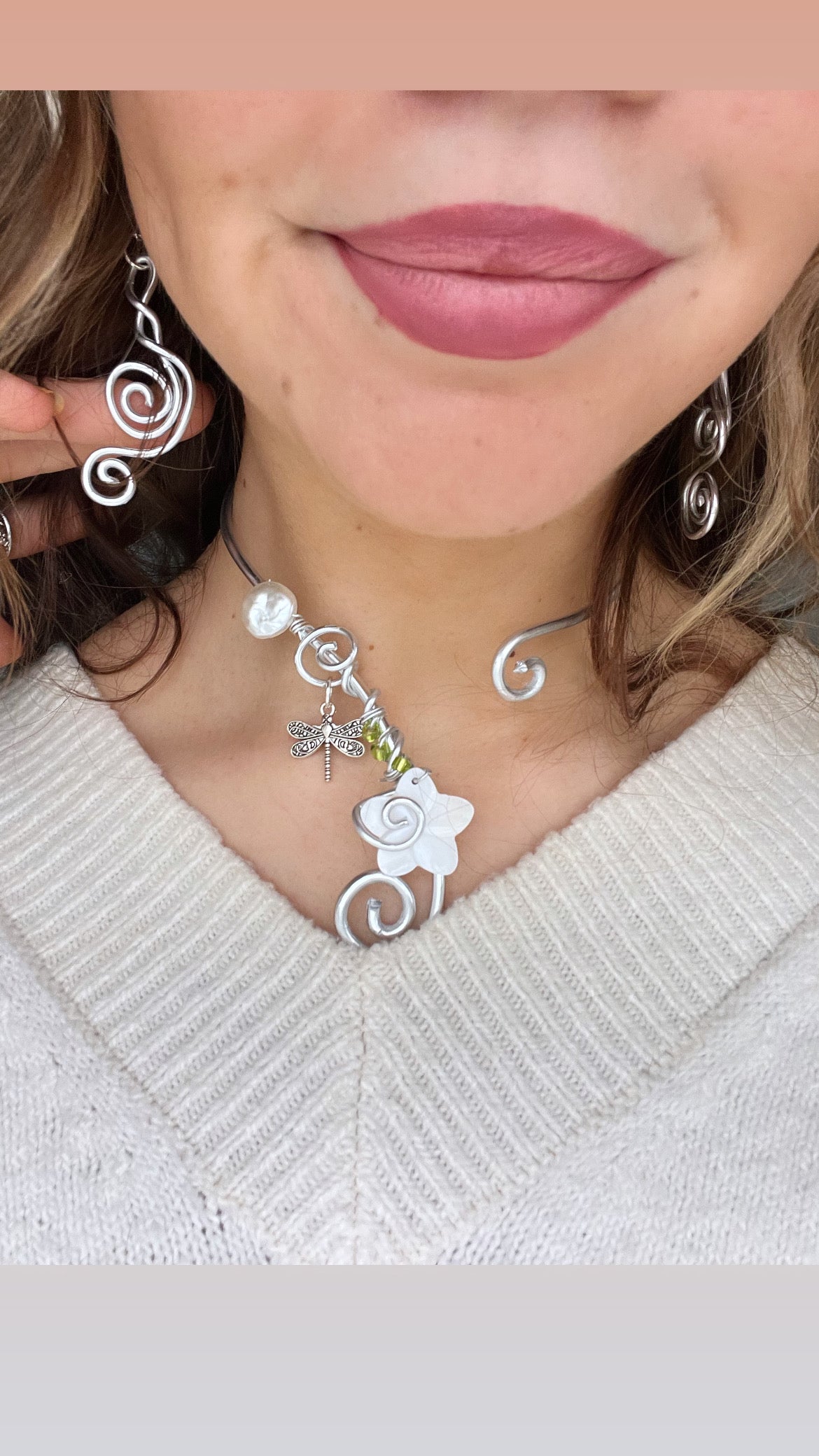 A set of Swirly wirly earrings!