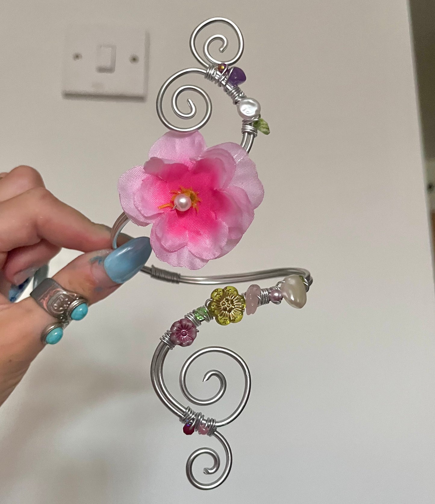 flora cuff!!🌸🌺🧚‍♂️
