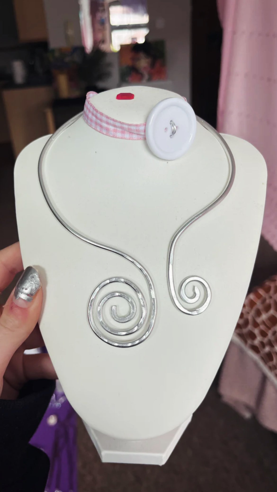 Asymmetrical OG swirl necklace