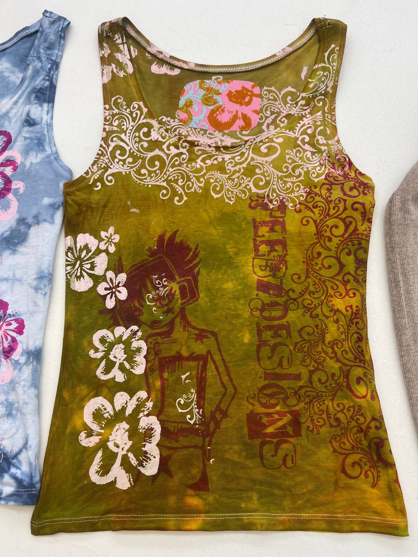 Autumn Feebzdesigns tanks!